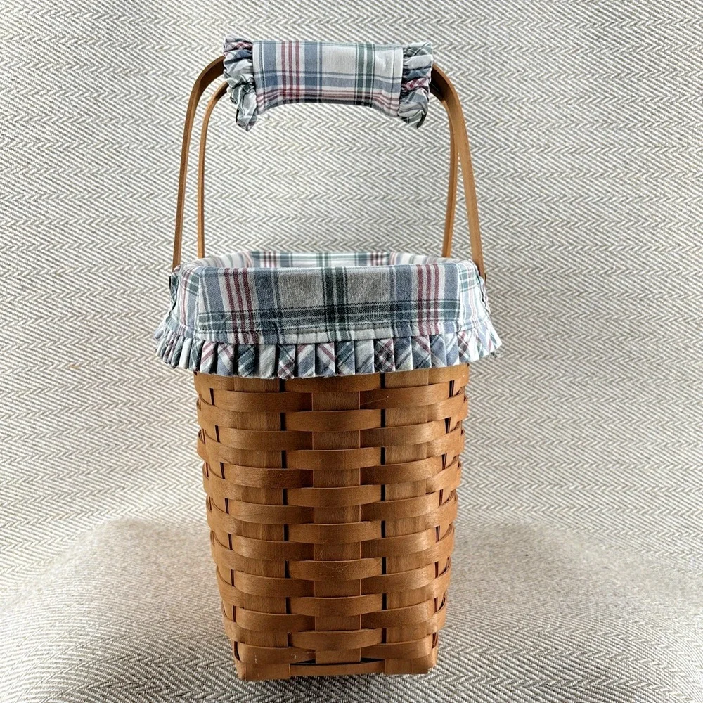 1997 Longaberger Classic Stain Magazine Basket & Liner Tie On 500 Club